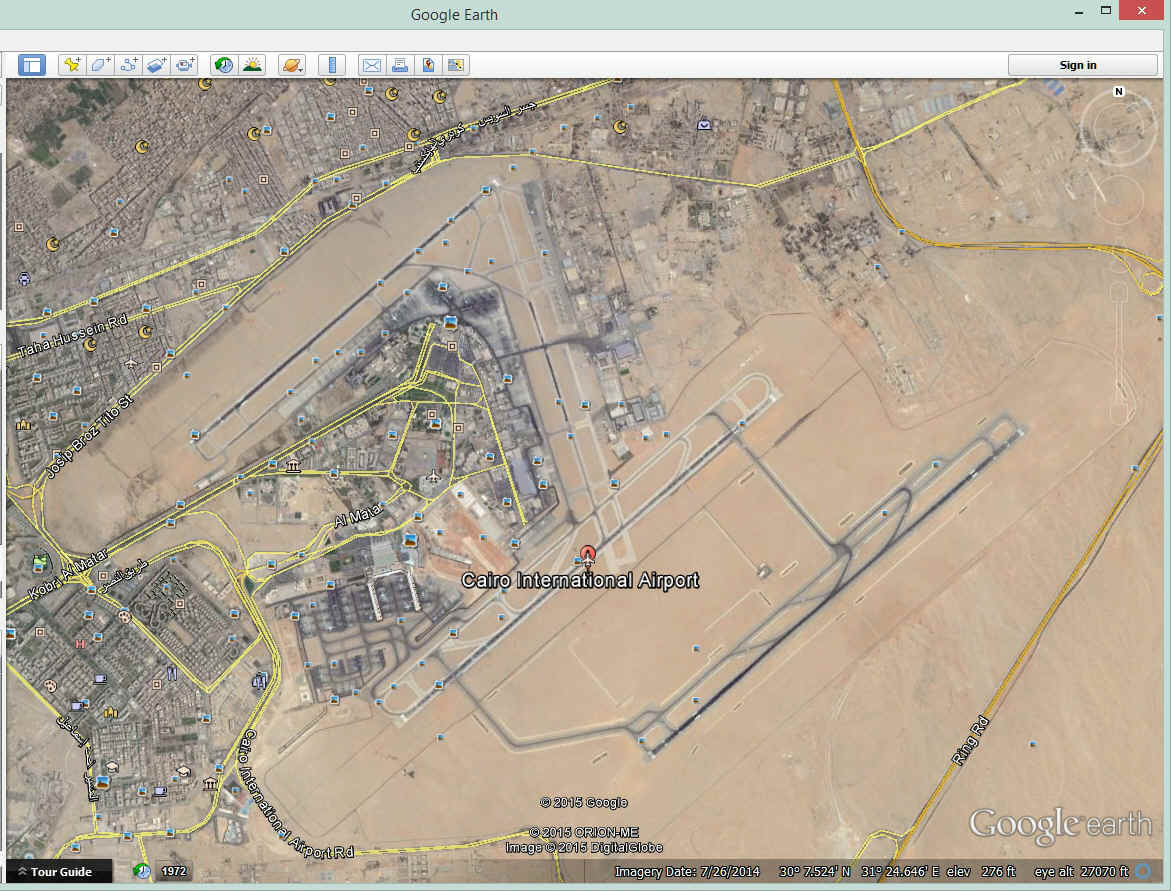 Cairo_Airport.jpg (884550 bytes)
