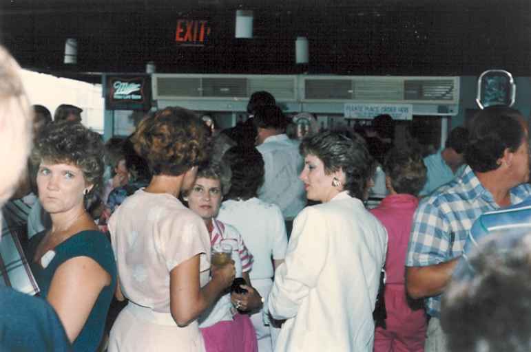 cruise03.jpg (29155 bytes)