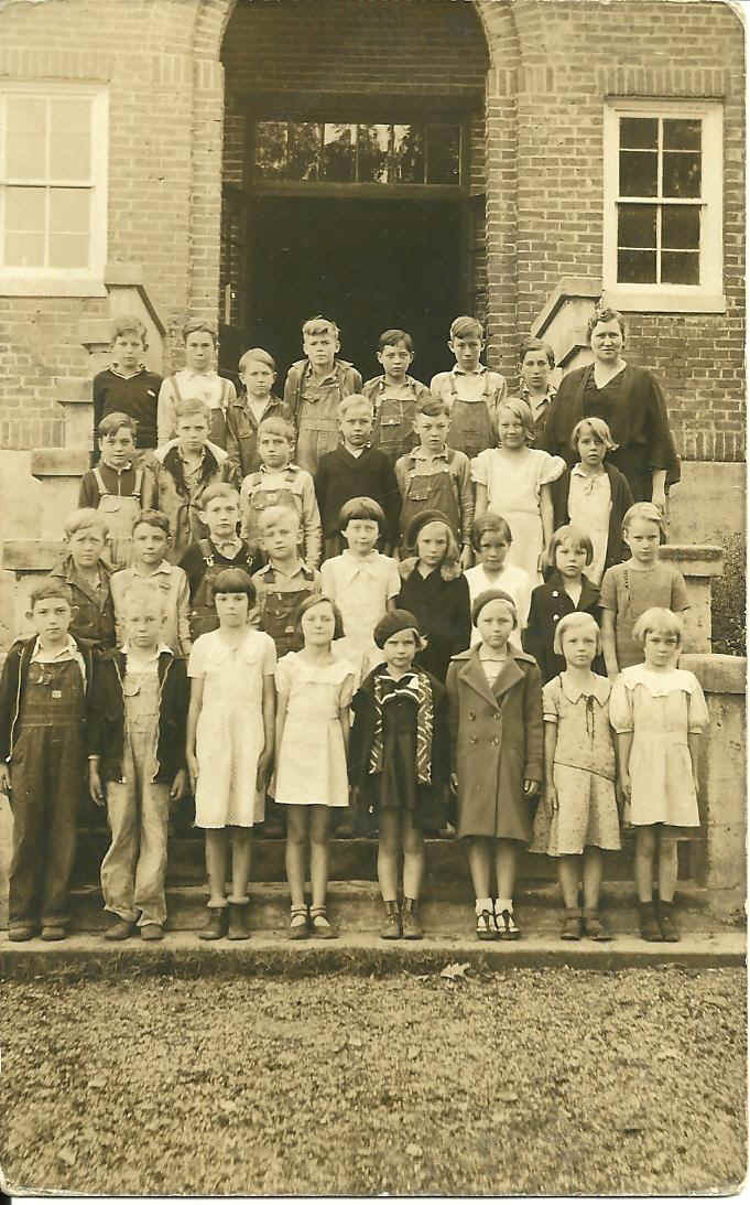 Geneva3rdGrade_1933.jpg (99626 bytes)