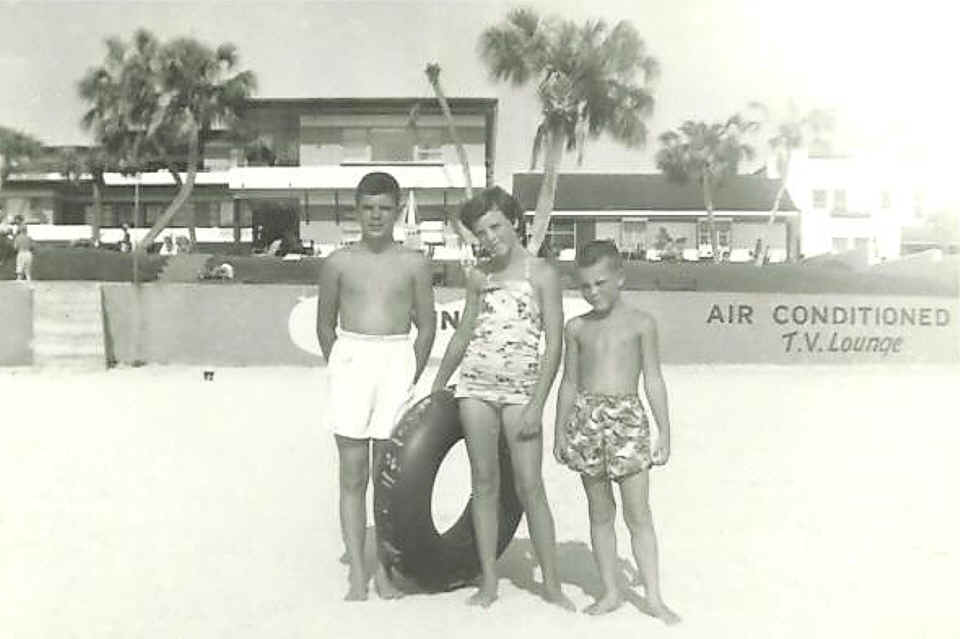 FL54_008.jpg (268611 bytes)